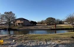 3905 Montgomery Drive, Granbury, TX 76049