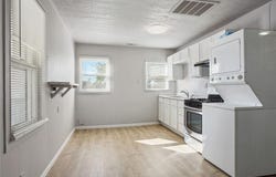 325/327 E Park Street, Gardner, KS 66030