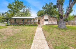 605 Parkway St, Georgetown, TX 78628