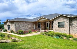 302 Madison 2500, Huntsville, AR 72740