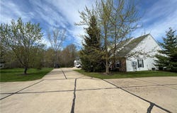 722 N Creek Drive, OH 44077
