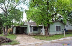 803 3rd Street, Lockhart, TX 78644