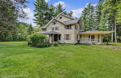 5241 Pocono Crest Road, Pocono Pines, PA 18350