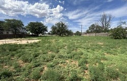 111-113 E 8th Street, Sundown, TX 79372