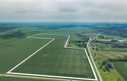 Old White Way, Ainsworth, IA 52201