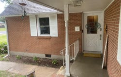 404 N Eisenhower Street, Monett, MO 65708