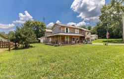 1303 Stevens Lane, Lenoir City, TN 37771