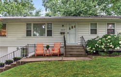 3420 Parkview Boulevard, Robbinsdale, MN 55422