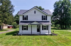 10058 Navarre Road SW, Navarre, OH 44662