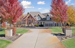 7530 Quail Ridge Trail, Greenfield, MN 55373