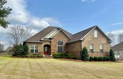 101 Riveredge Court, Headland, AL 36345