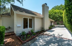 423 Devonshire Lane, Glendale, CA 91206