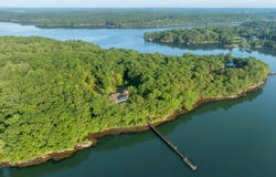 50 Higbee Lane, Boothbay, ME 04571