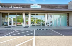 477100 US-95, Ponderay, ID 83852