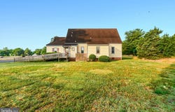 1900 E PARHAM ROAD, HENRICO, VA 23238