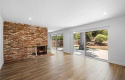 10112 Woodward Avenue, Sunland, CA 91040
