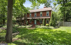 201 LAURENCE DRIVE, MOORESTOWN, NJ 08057