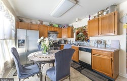 16 LIGHTHOUSE COURT, ATLANTIC CITY, NJ 08401