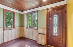 2066 S 79th St, West Allis, WI 53219