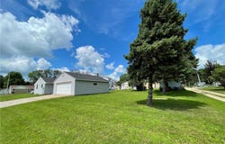 501 N Jackson Avenue, Springfield, MN 56087