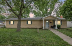 709 E Lincoln Street, Iola, KS 66749