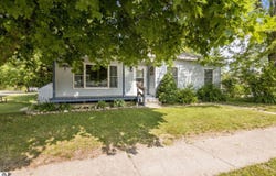 112 N Benzie Boulevard, Beulah, MI 49617