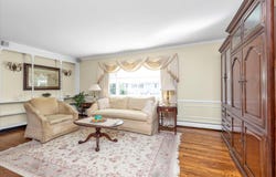 68 Oakdale Road, Centerport, NY 11721