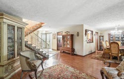 10 E Via Roma Dr, Wichita, KS 67230