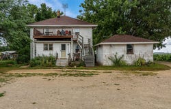 1516 E Philhower Road, Beloit, WI 53511