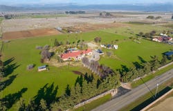 8510 Nees Avenue E, Clovis, CA 93619