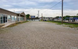 1126 Old Rte 66, St Robert, MO 65584