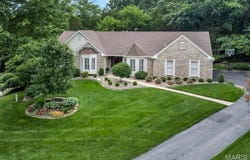 11 Forest Knoll Circle, Lake St Louis, MO 63367