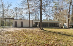 136 W basil Drive, Diana, TX 75640