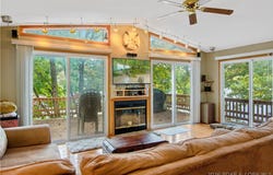 8 Walnut Court, Lake Ozark, MO 65049