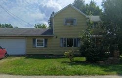 342 East St, Gratiot, OH 43740