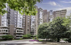 1600 N OAK STREET, ARLINGTON, VA 22209