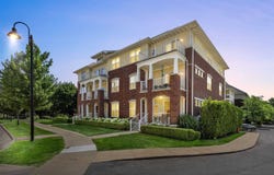 1138 Swisher St, IowaCity, IA 52245