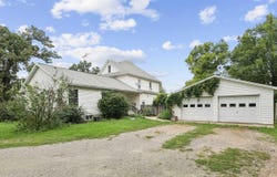 4351 32nd Street, Grinnell, IA 50112