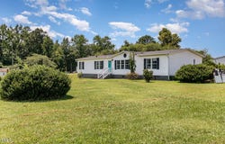 25 Duke Lane, Newton Grove, NC 28366