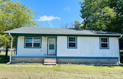 402 Elm Street, Tupelo, OK 74572