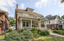1930 MARKET Street, CAMP HILL, PA 17011