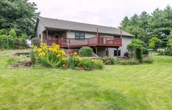 2706 W 15th Street S, Newton, IA 50208