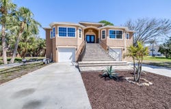 733 SEMINOLE BOULEVARD, TARPON SPRINGS, FL 34689