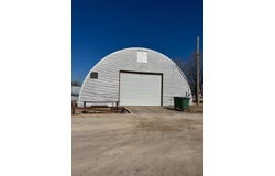 305 & 307 Main St, Kiowa, KS 67070
