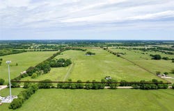 1132 County Road 1525, Ector, TX 75439