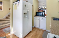 26 CHATHAM COURT, HIGHTSTOWN, NJ 08520