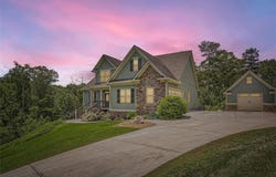 46 Grand Georgian Court NE, Cartersville, GA 30121