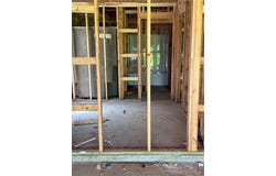 442 Park Hill Drive, Tonganoxie, KS 66086