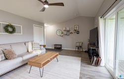 7035 W 56th St, Sioux Falls, SD 57106