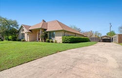 3925 Jasmine Street, Paris, TX 75462
